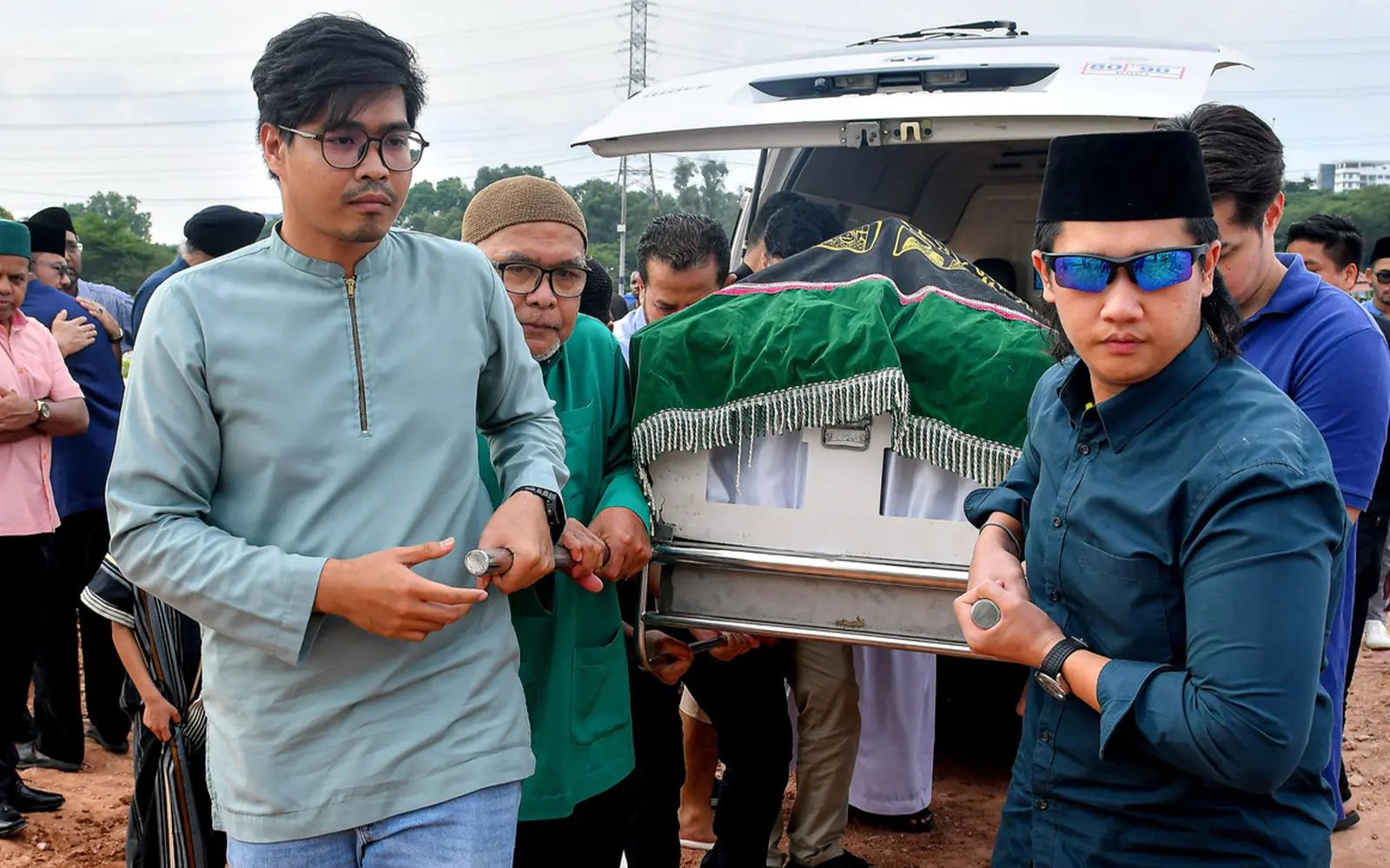 Son killed in Karak Highway crash was to marry next year, says lawyer