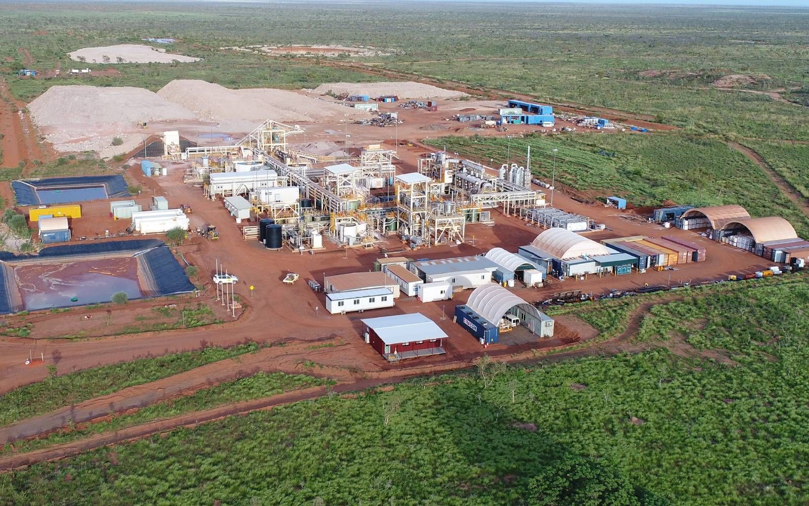 Australia orders Chinese investors to sell rare earth stakes