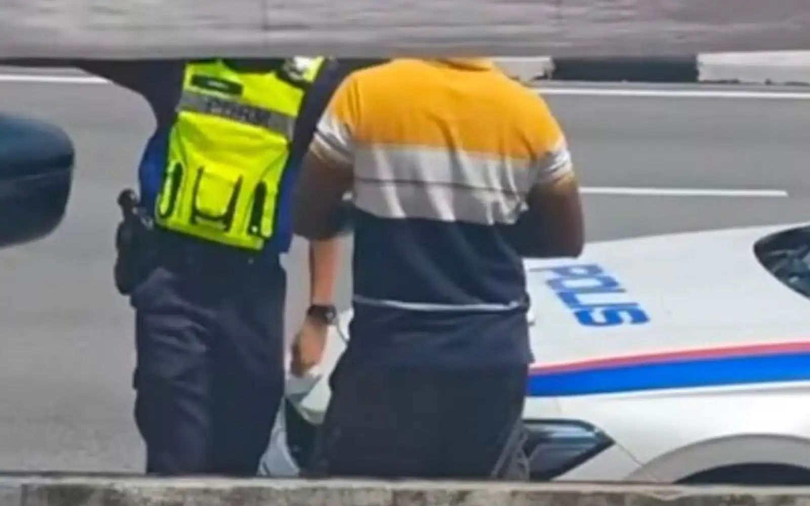 Anggota polis tular didakwa ambil duit ditukar sementara