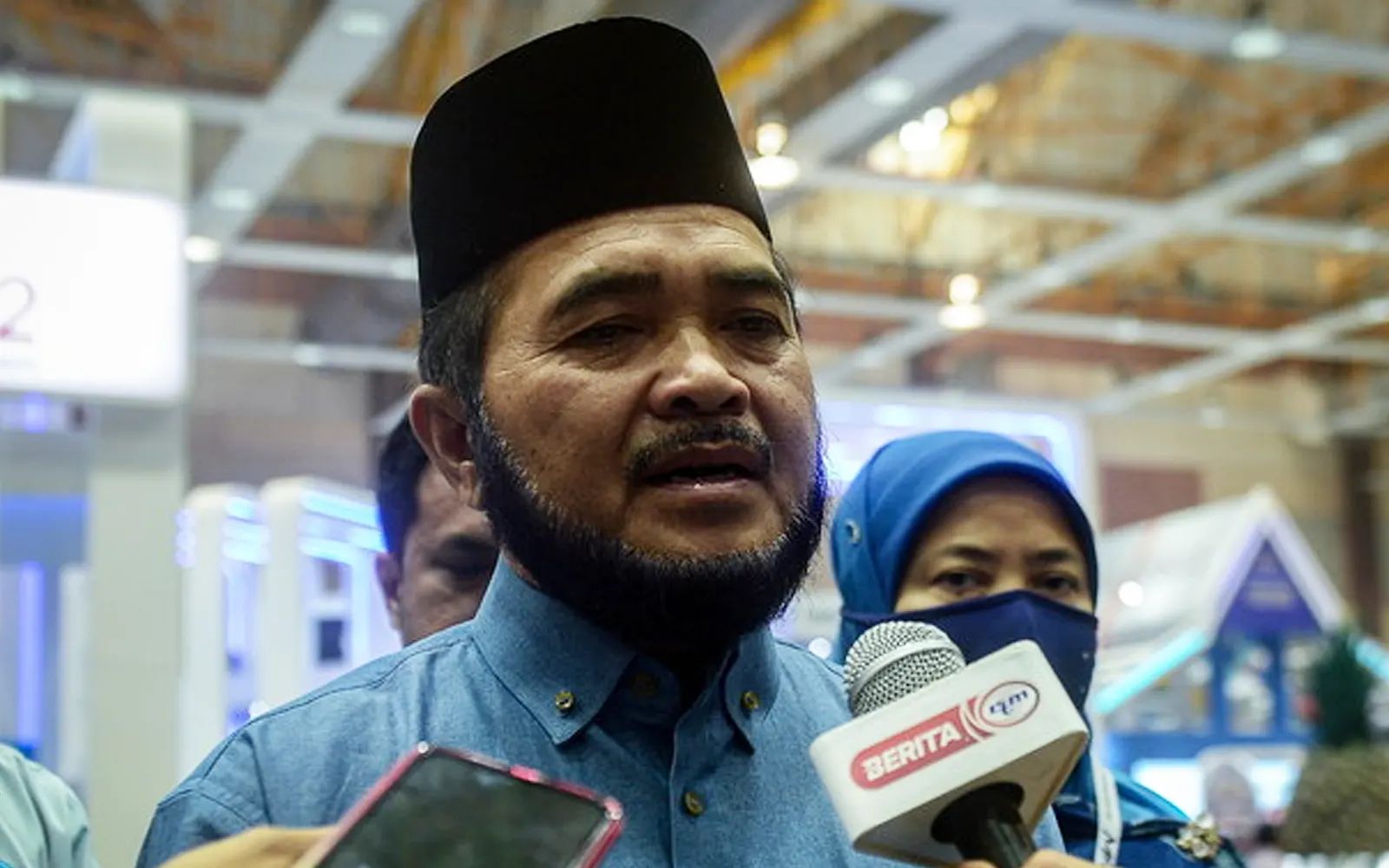 PAS dengan Nik Zawawi