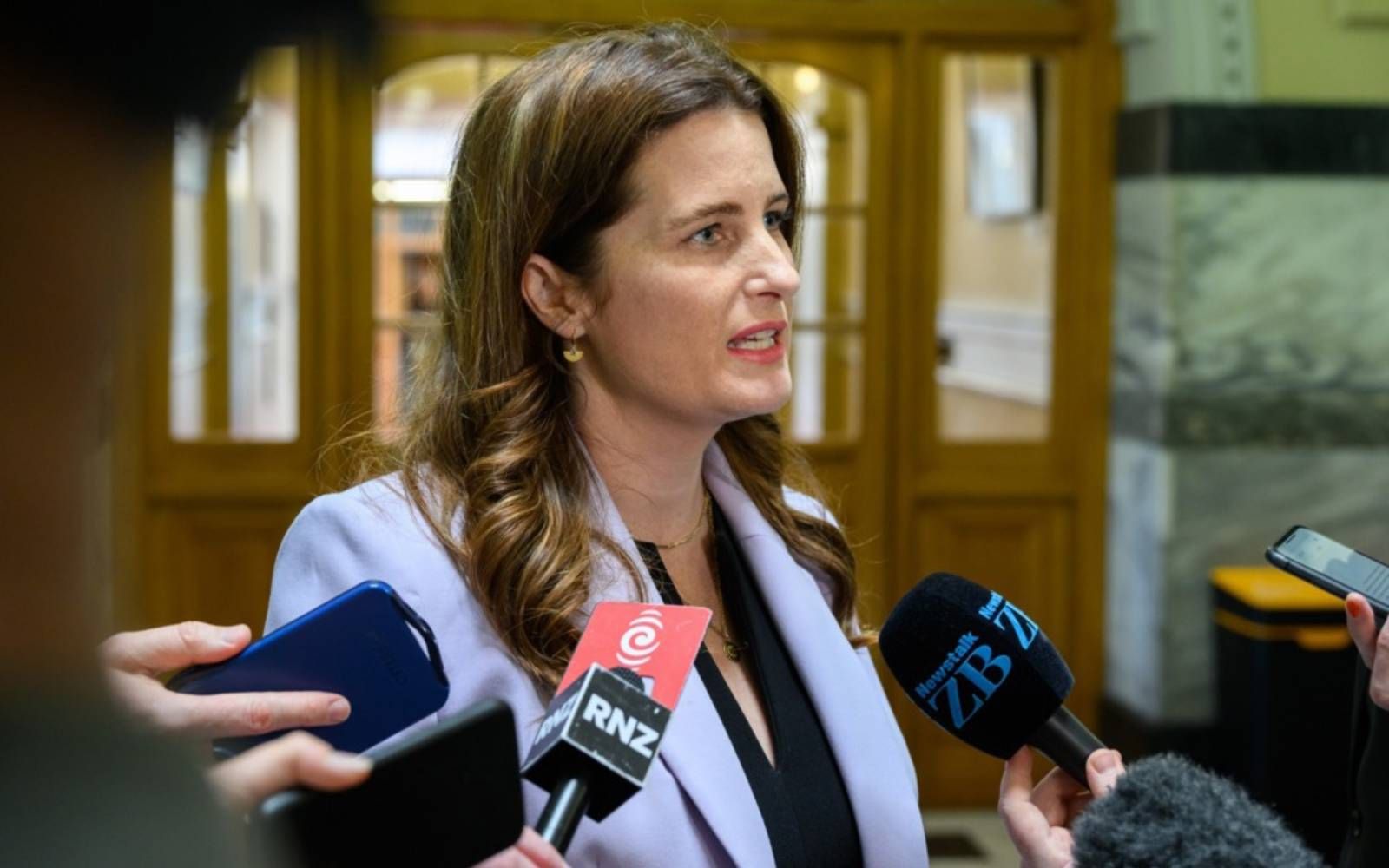 New Zealand plans to cut public service jobs to save NZ$2.4bil