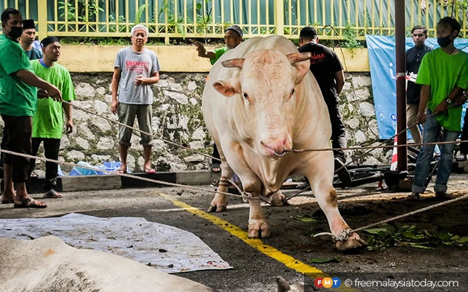 Raya korban kurang glamor