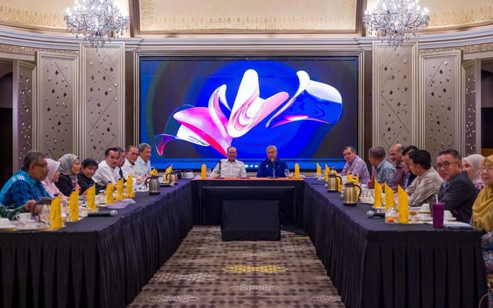 Keputusan sensitif N Sembilan mesti dirujuk majlis perundingan Umno-PH