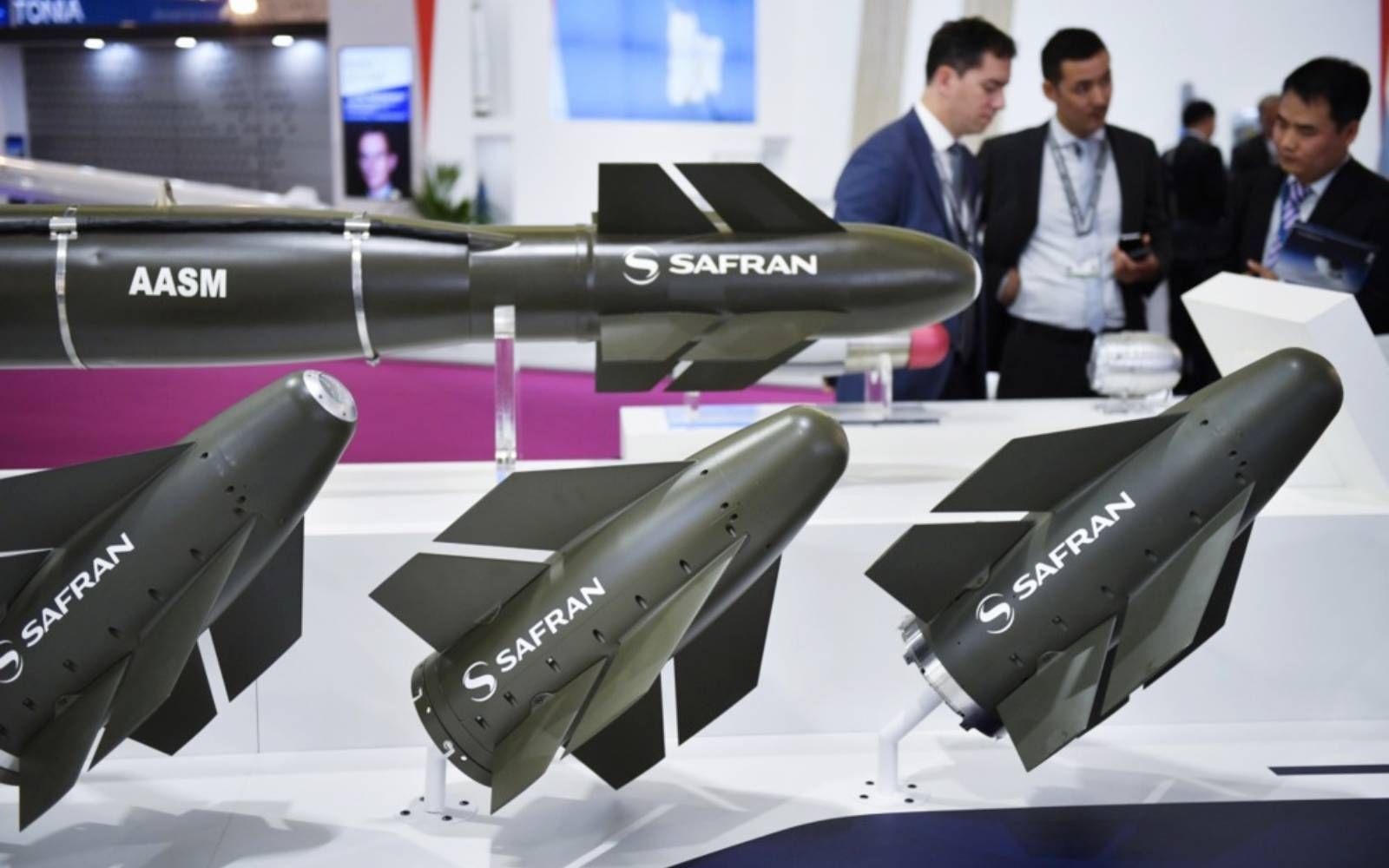 Israel says France has banned its officials from weapons show