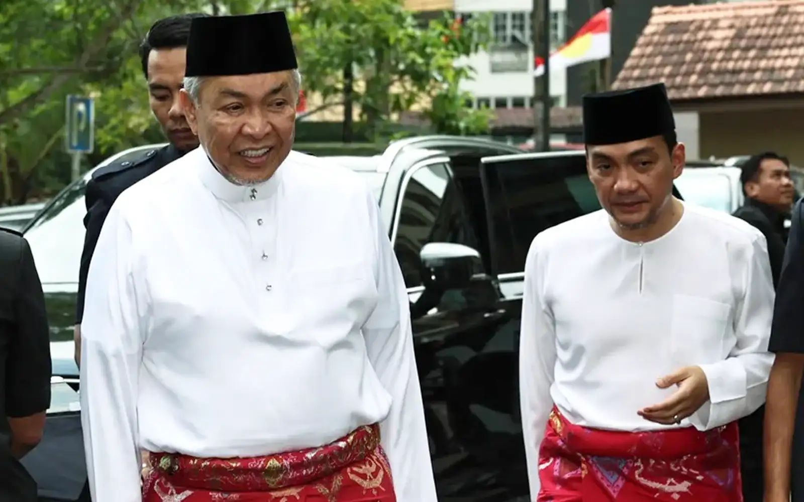 Onn Hafiz to remain BN’s poster boy for Johor polls