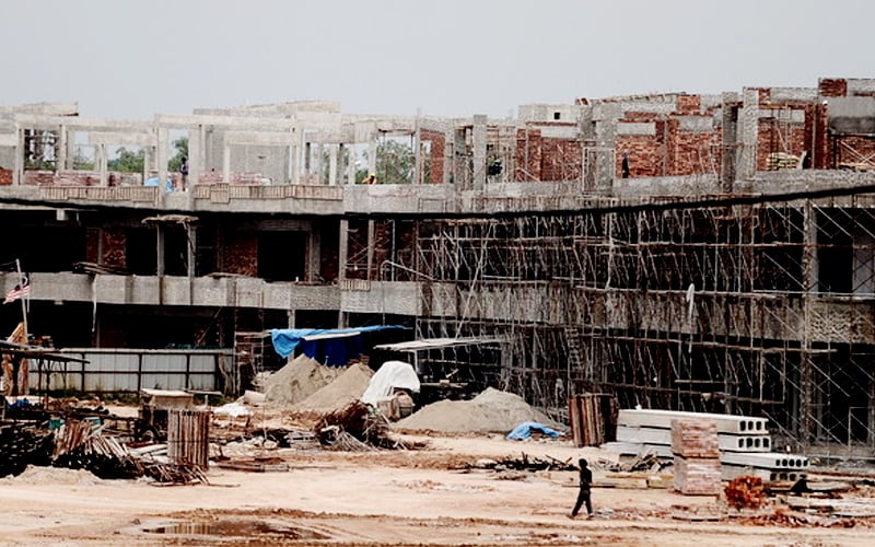 Najib: House cost not determined by raw materials alone