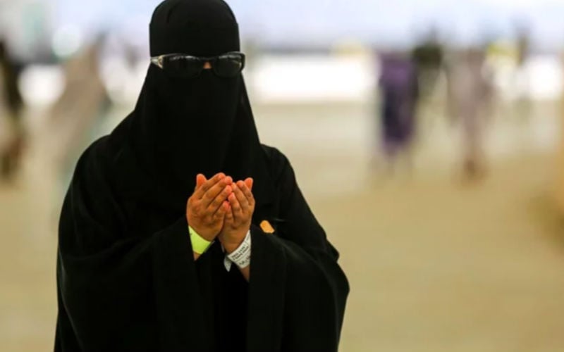 Swiss to vote on banning face veils in referendum criticised as Islamophobic