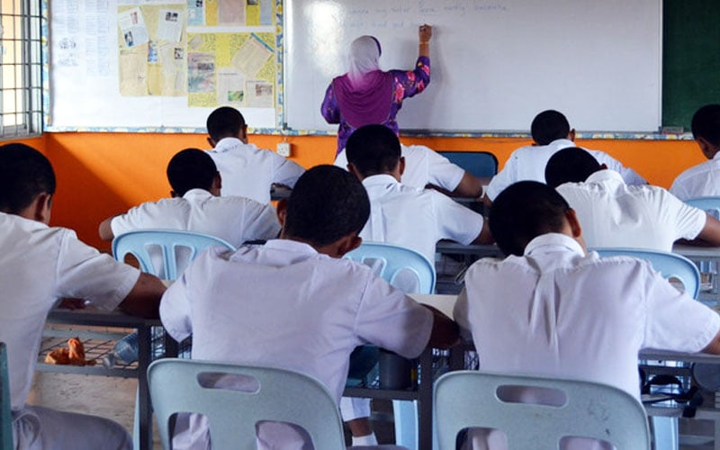 Guru Tingkatan 6 jengkel, kerja lebih, gaji sama