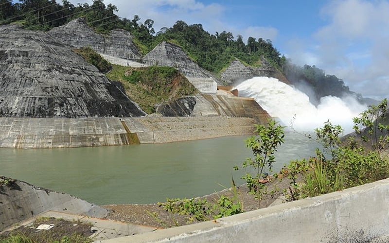 Search going on for victims of boat capsize in Bakun Dam