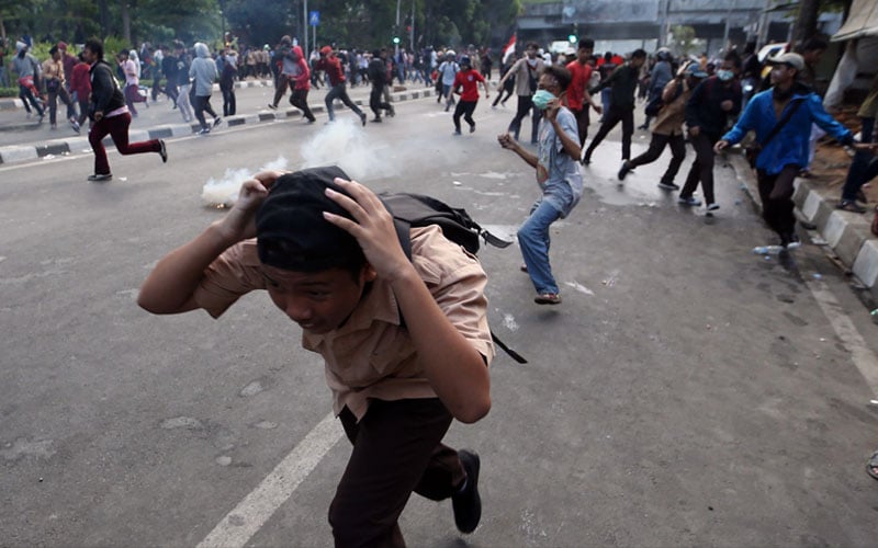 Indonesia students rally again to protest major changes to laws