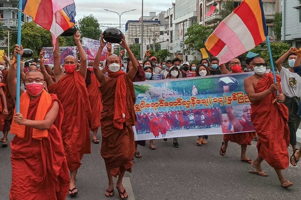 Myanmar monks march against military junta