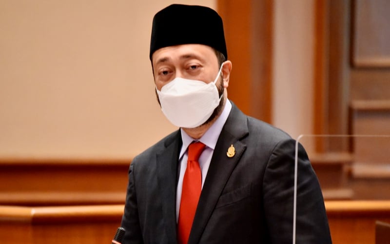 Lodge report over RM13mil bank transfer or say sorry, Mukhriz tells Sanusi