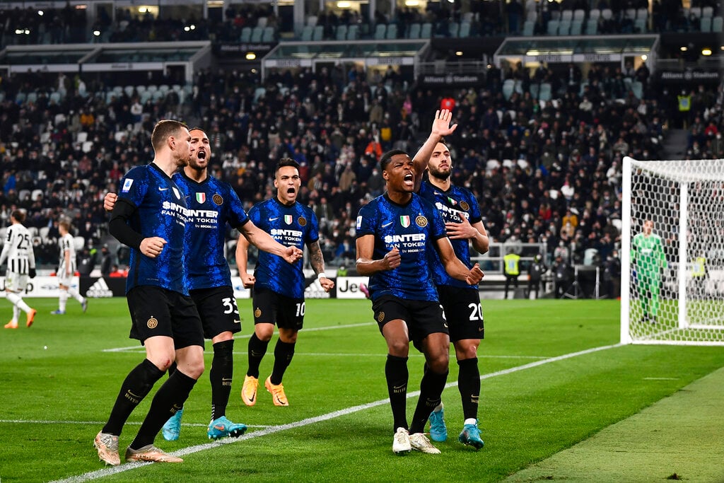 Inter sneak past Juve to stay on Milan’s heels
