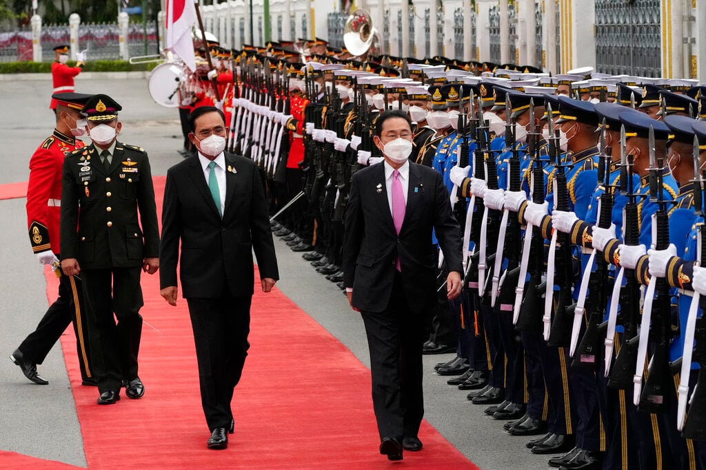 Japan signs defence deal with Thailand