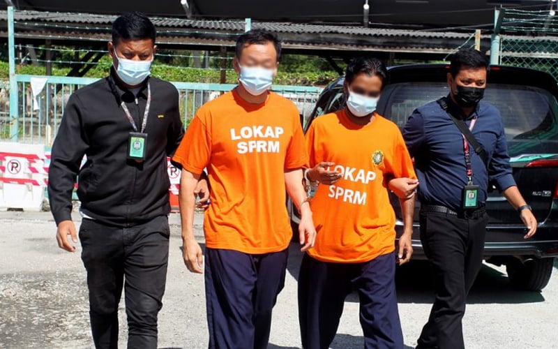 Kes rasuah RM400,000: Pengarah syarikat, kakitangan pejabat tanah direman bantu siasatan