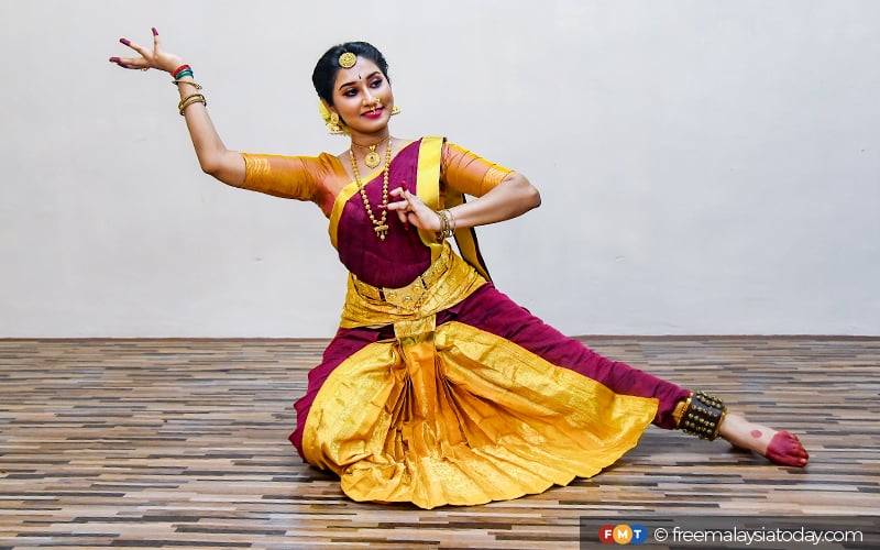 Bharatanatyam, dance of the divine and spiritual