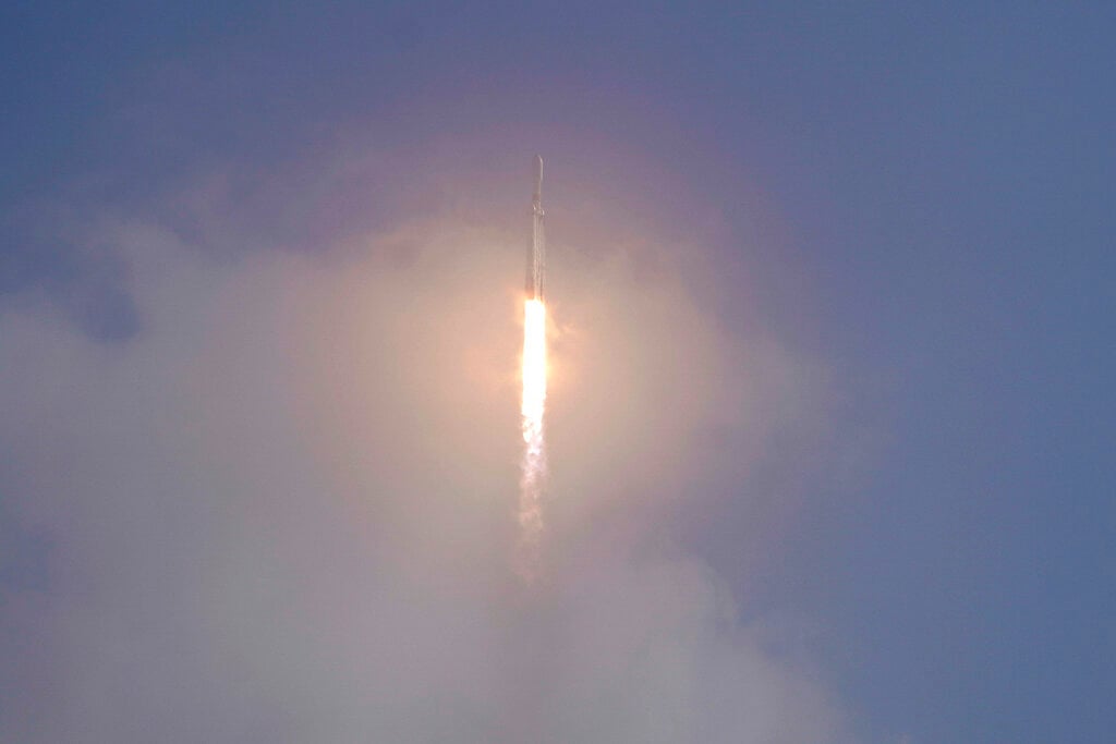 SpaceX launches first Falcon Heavy mission since 2019