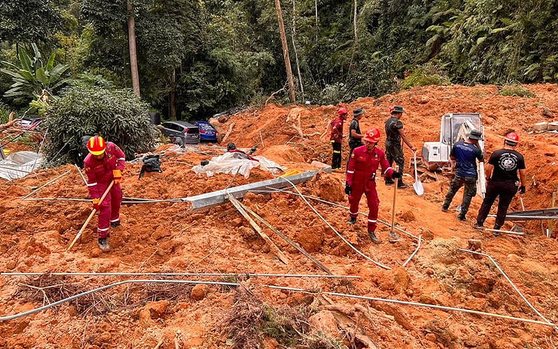 Wakil DAP puji Unit Amal PAS bantu cari mangsa tanah runtuh