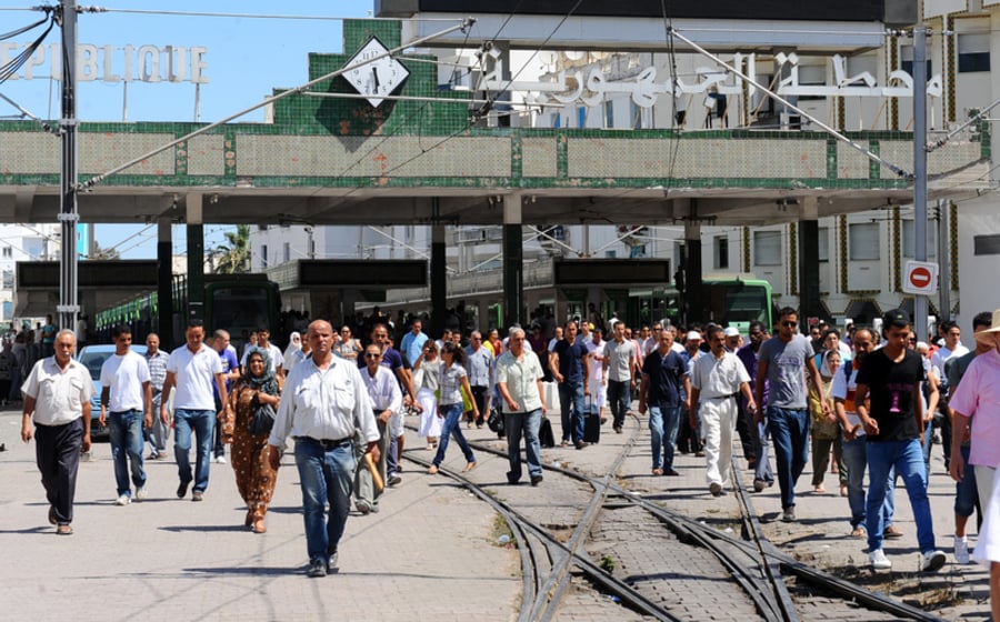 Transport strike paralyses Tunisian capital