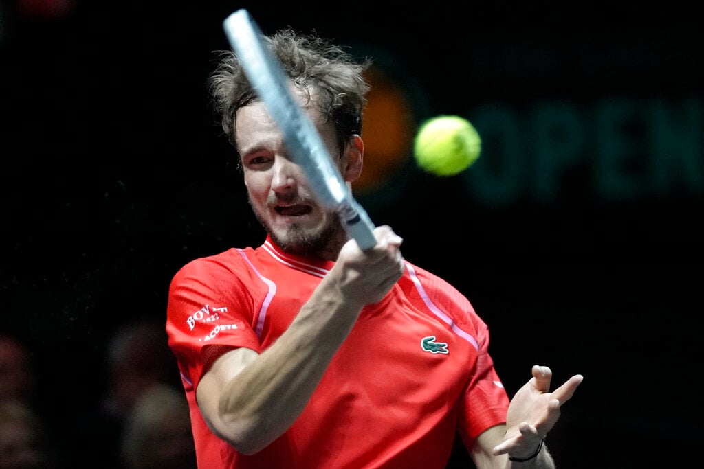 Medvedev, Sinner to clash in Rotterdam final