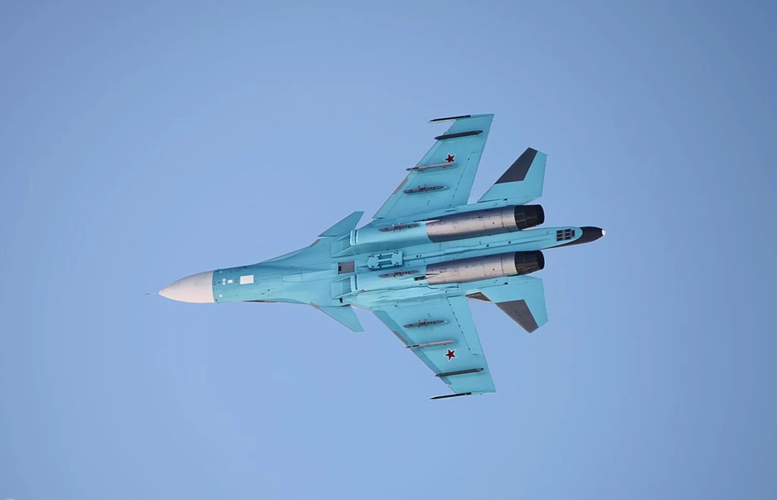 Russian military jet crashes killing 2 pilots