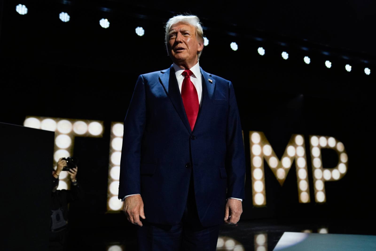 Trump vows action to end Biden’s EV policy on day one