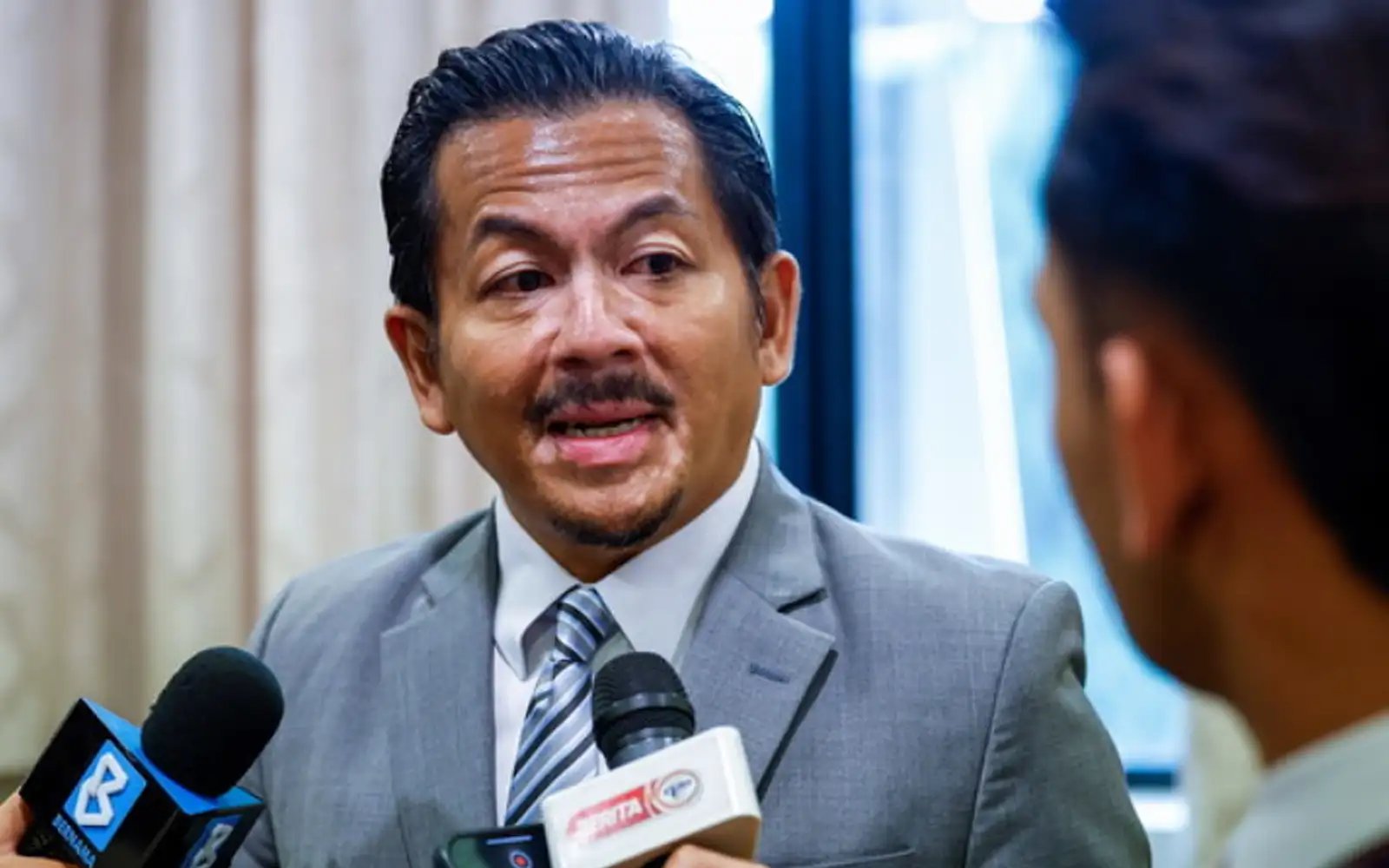 Govt exploring net disposable income as new aid benchmark