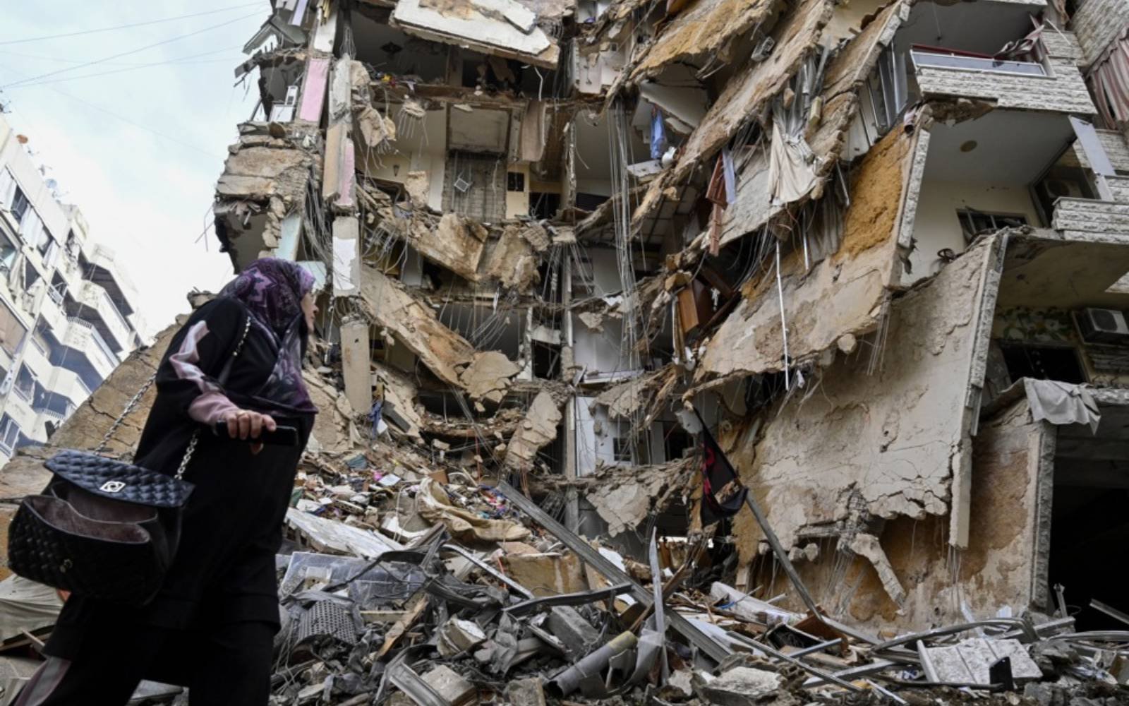 Lebanon mourns dead from Israeli strikes that rattled US-Iran truce