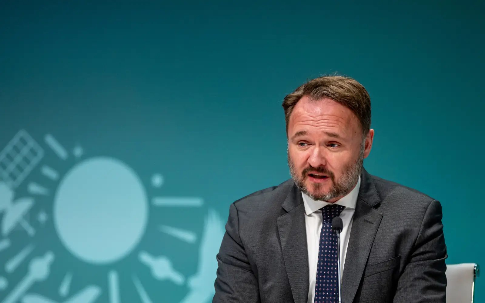 EU talks energy as oil price soars