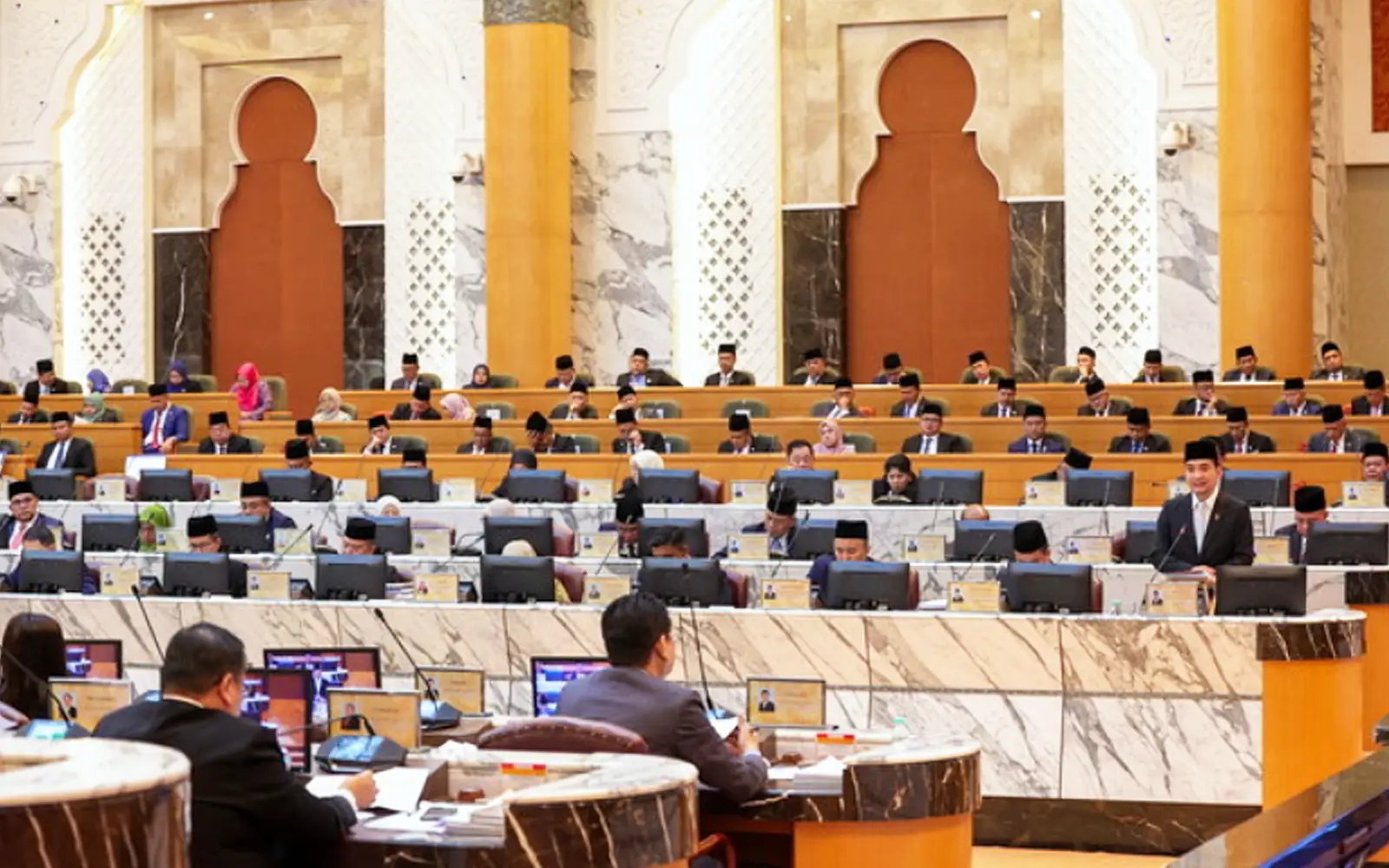 Youth swing, PN disunity boost Umno’s chances in Johor