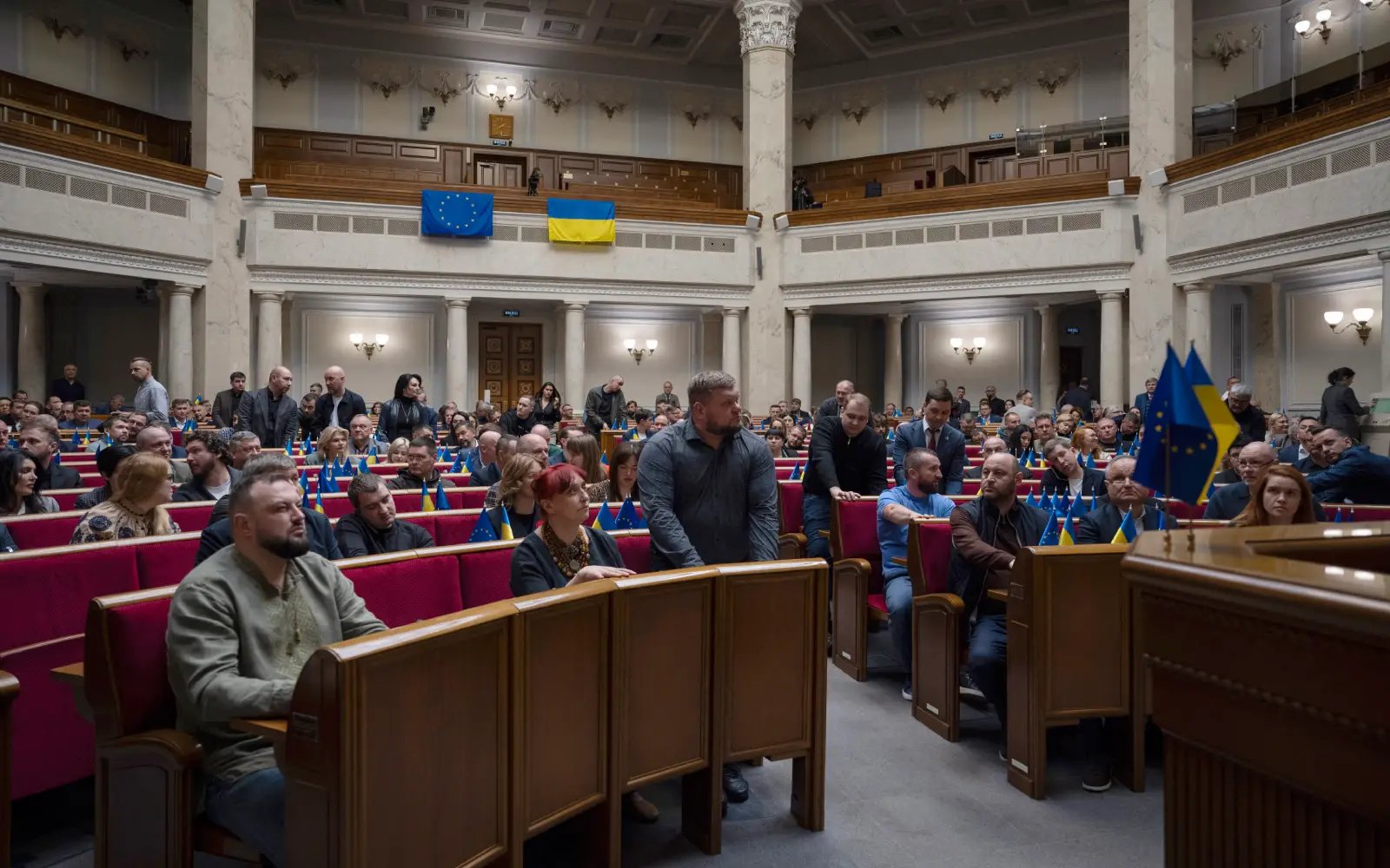 Ukraine allows multiple citizenship as war drags on