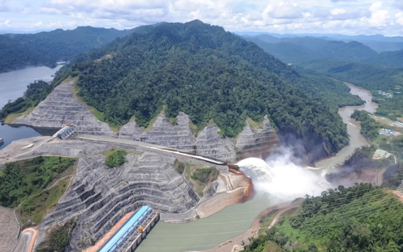 Keluarga penempatan semula mahu pendapatan Empangan Bakun dikongsi