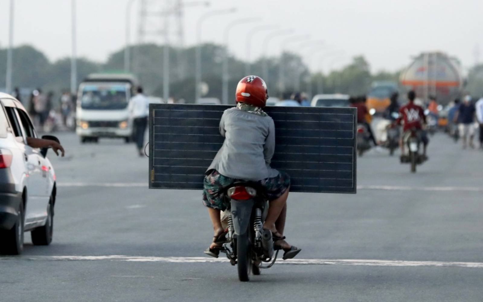 War-torn Myanmar embraces solar to tackle power crisis