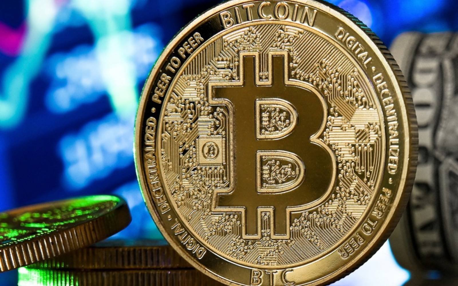 Fear engulfs bitcoin traders betting on free fall to US$80,000