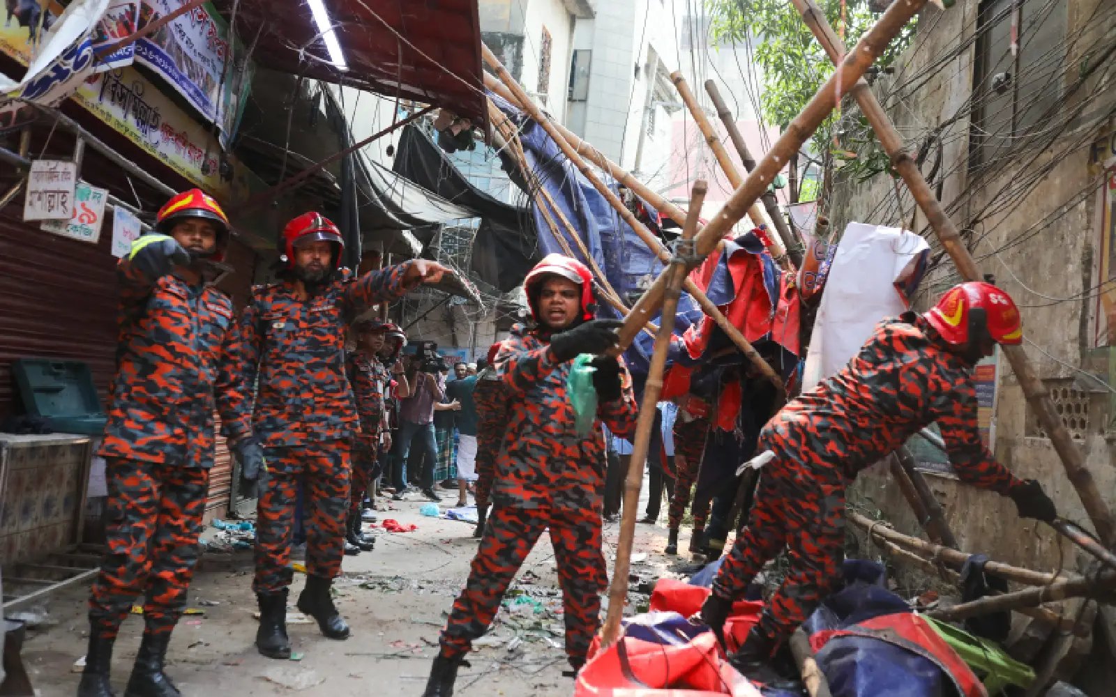 Magnitude 5.7 earthquake jolts Bangladesh, killing three