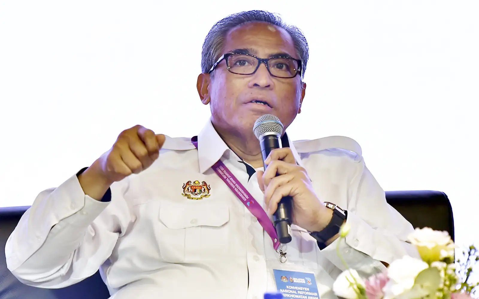 Redeployment of specialist doctors part of people-centric service agenda, says chief sec