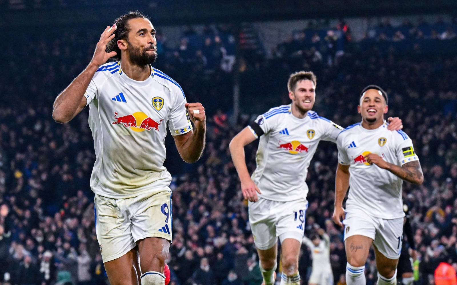 Chelsea lose ground at the top with 3-1 loss at Leeds