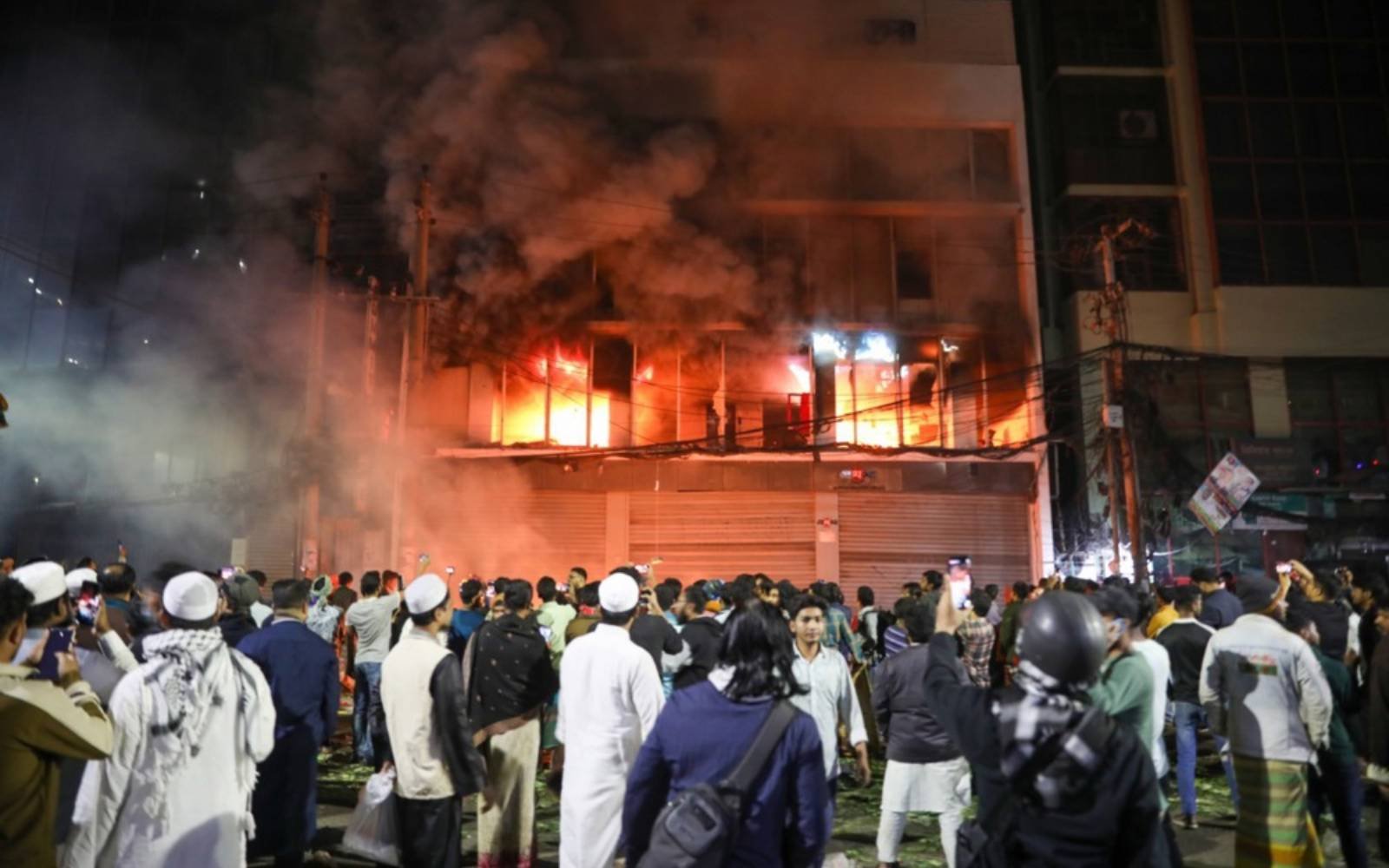 Violence erupts in Bangladesh after wounded youth leader dies