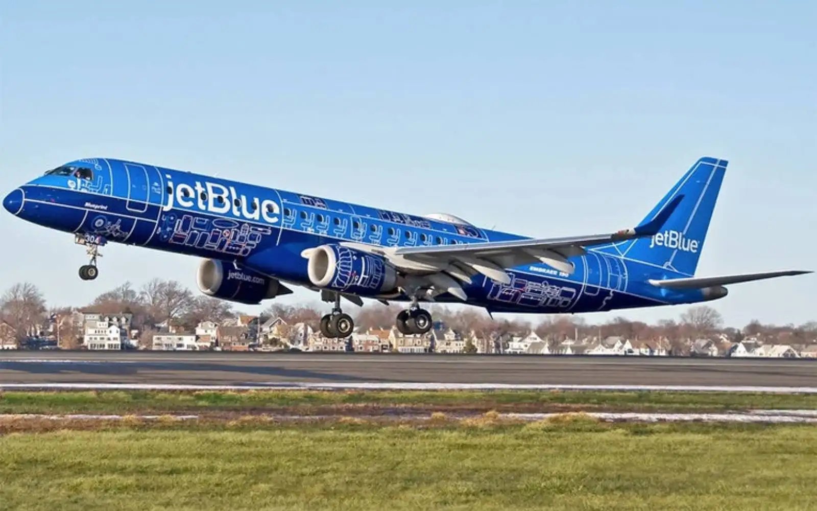 Pesawat JetBlue elak langgar jet Tentera Udara AS