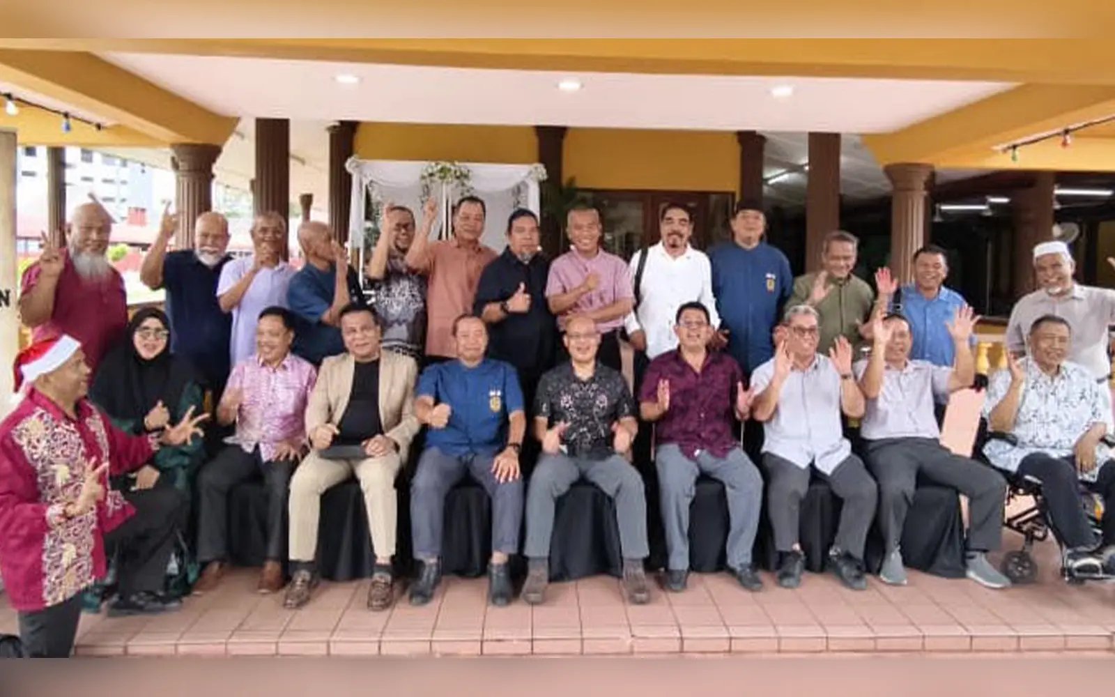 Ex-armed forces officers take delight in their retirement