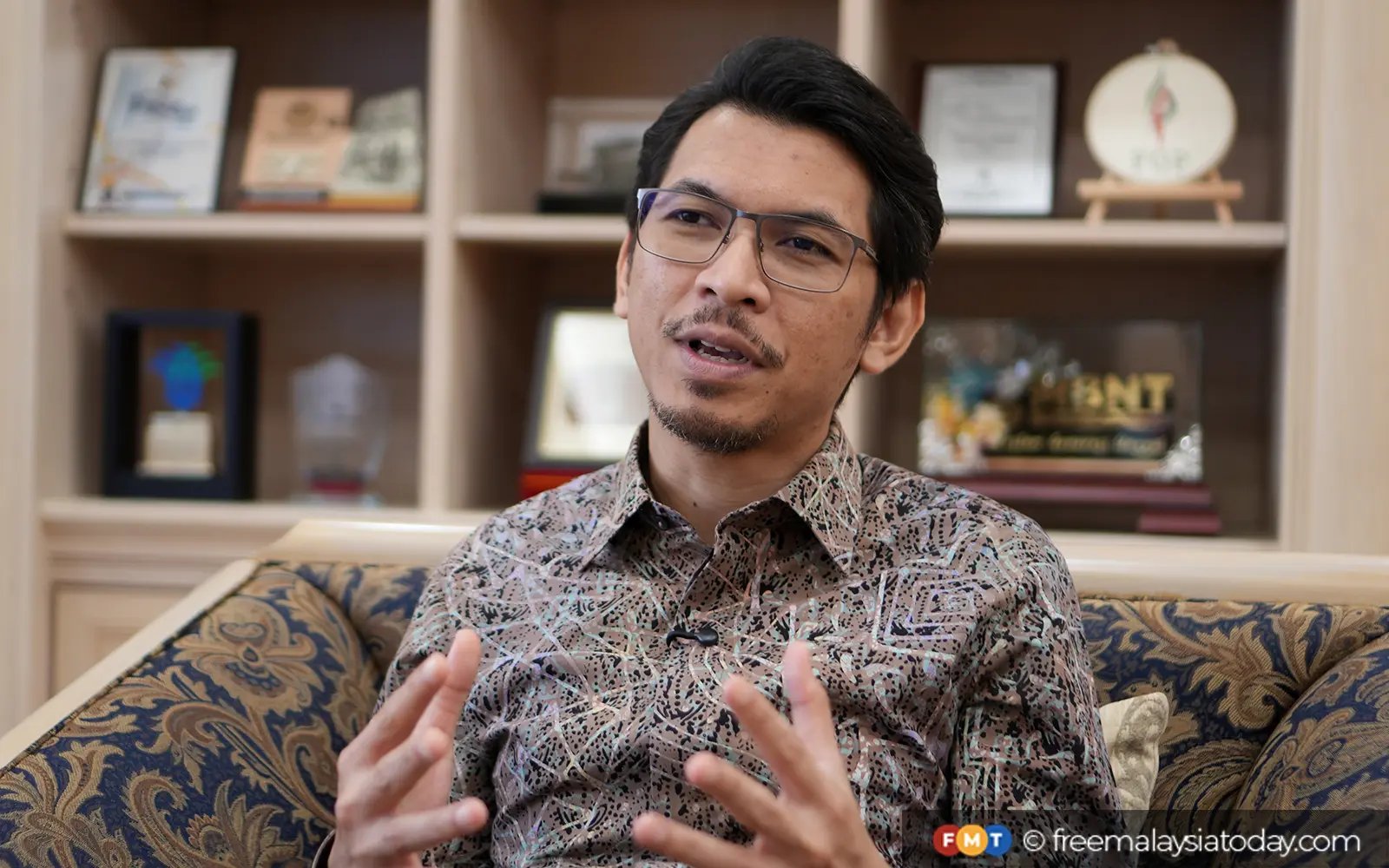 Govt may roll out stimulus package due to Mideast war, says Anwar’s aide