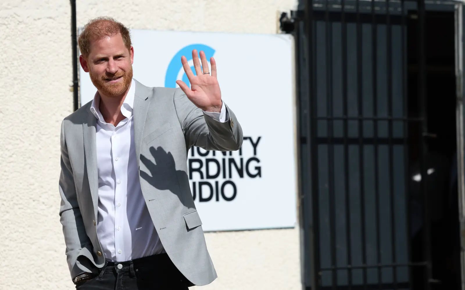 Prince Harry to give evidence in lawsuit against Daily Mail next week
