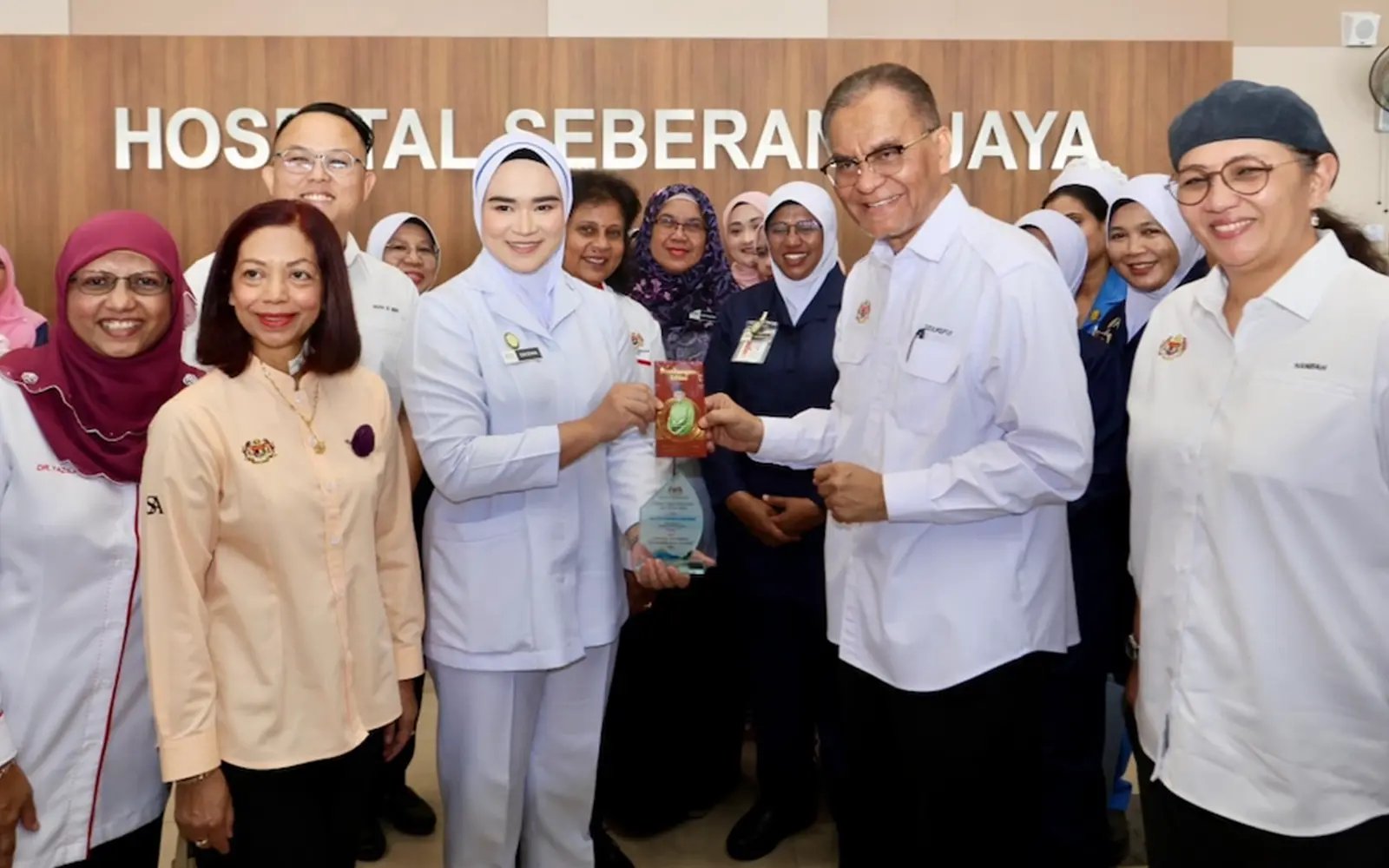 A simple act of care that touched the nation