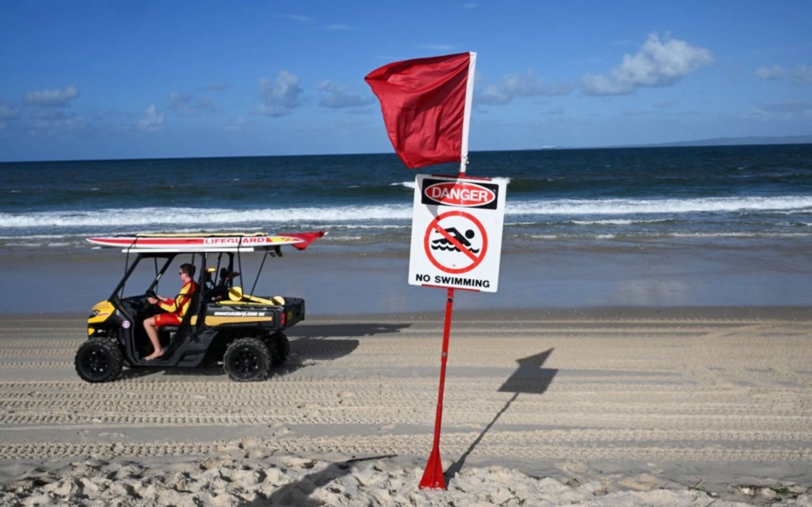 Sydney beaches close after three shark attacks in two days