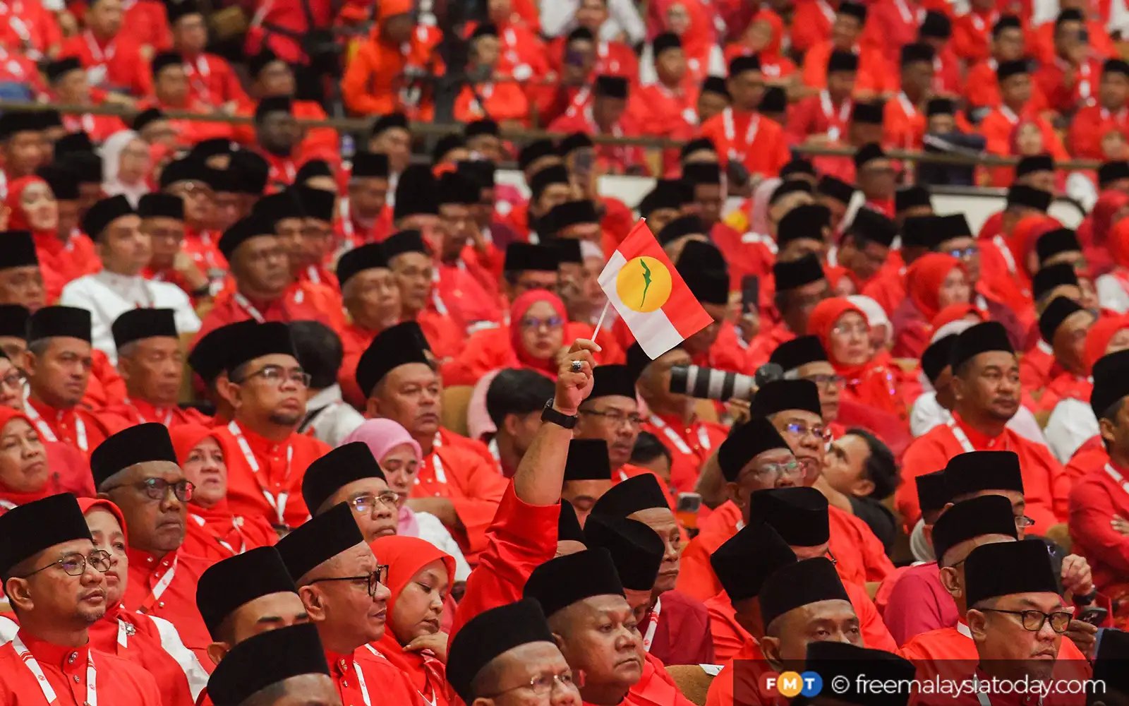 Umno banyak halang DAP, kenapa masih bangkit UmDAP, soal perwakilan