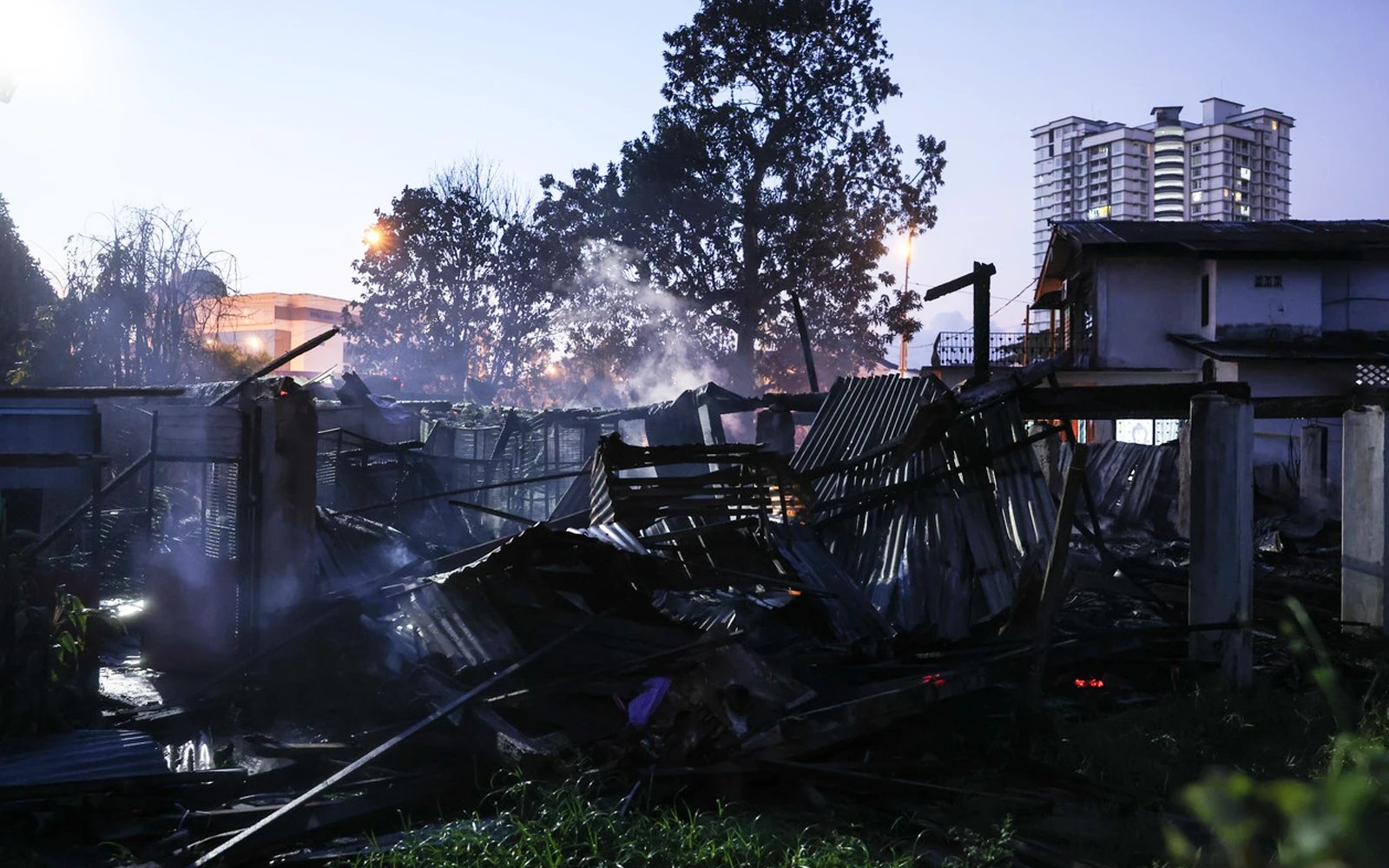 Warga emas maut dalam kebakaran rumah