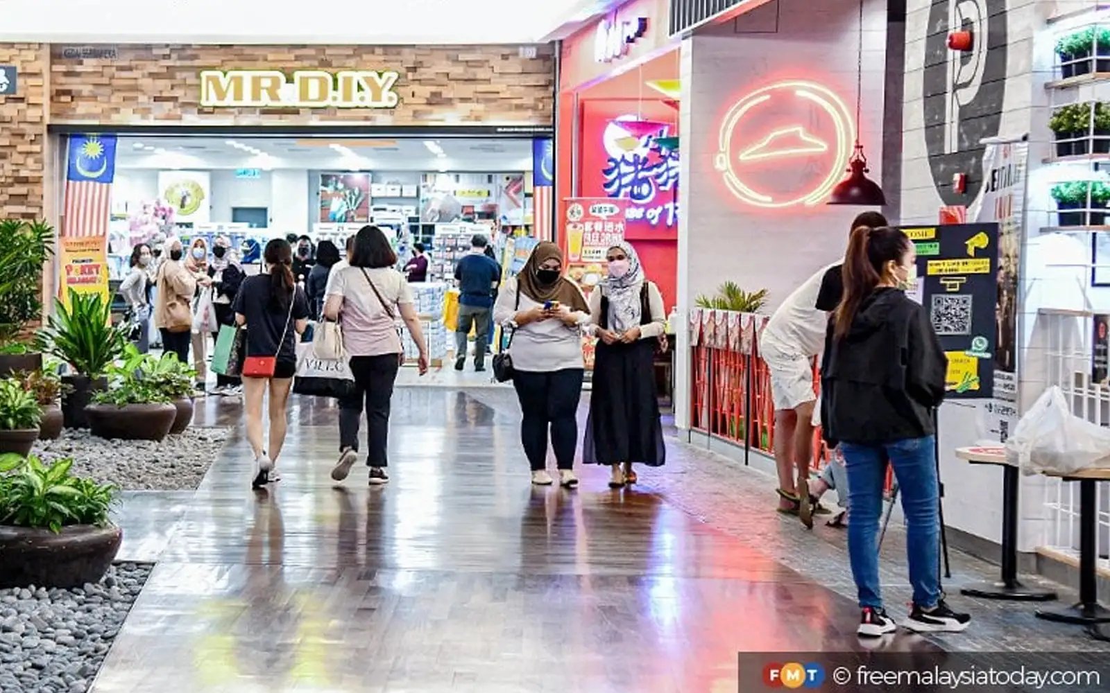 71 foreign F&B franchisors registered to operate in Malaysia