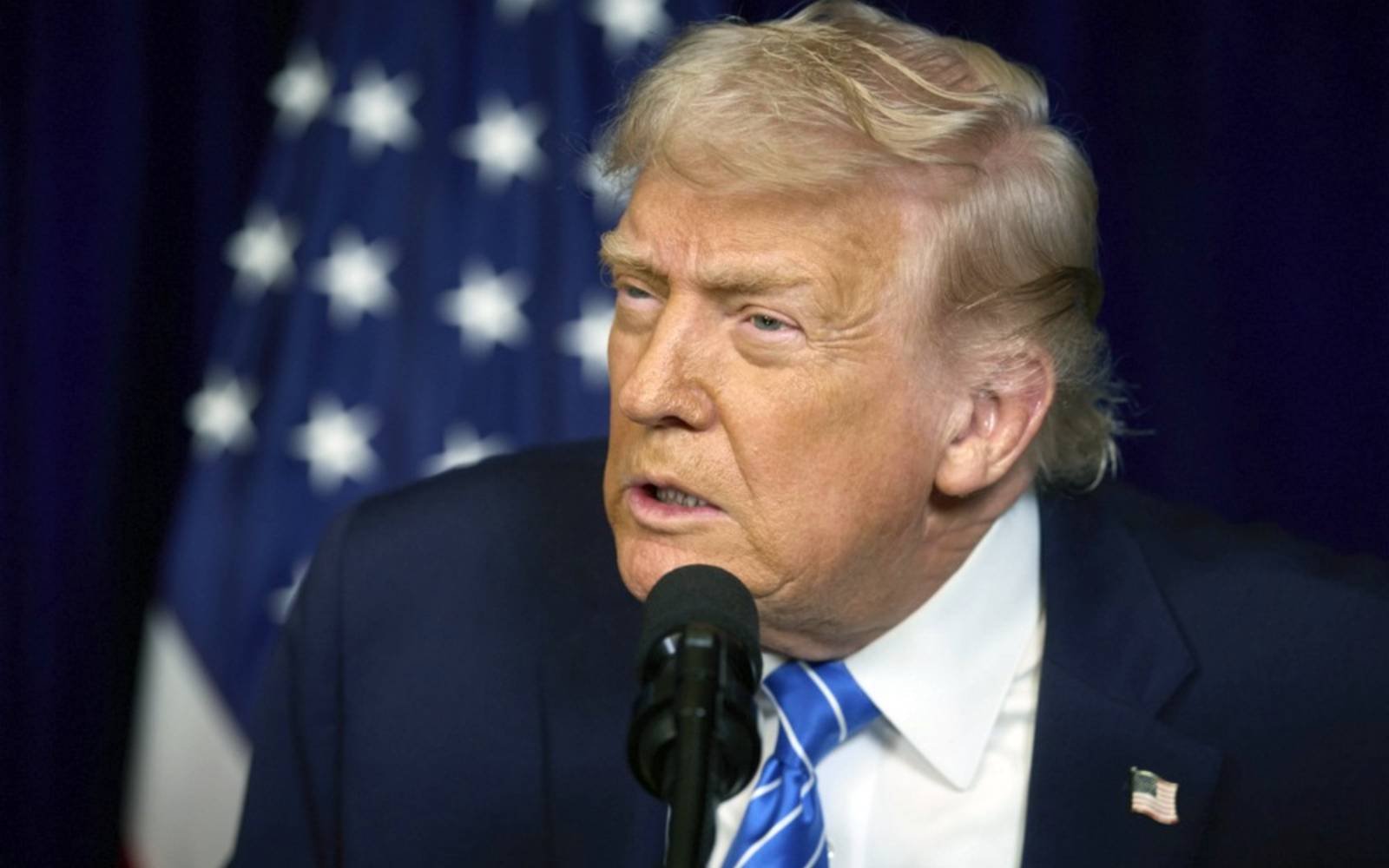 Trump threatens military operation against Colombia, after Venezuela raid