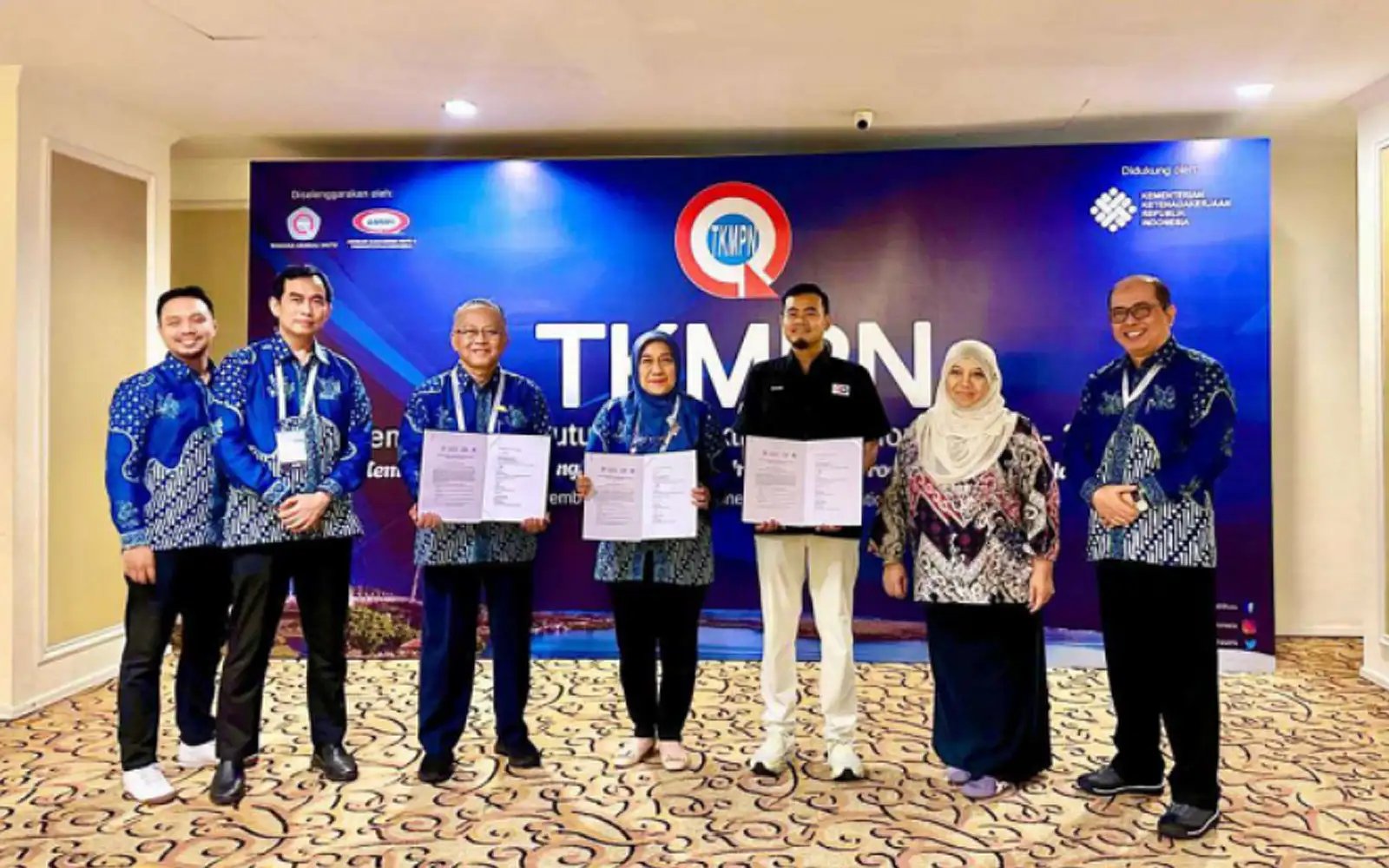 Bangun modul latihan hibrid teknologi, kualiti