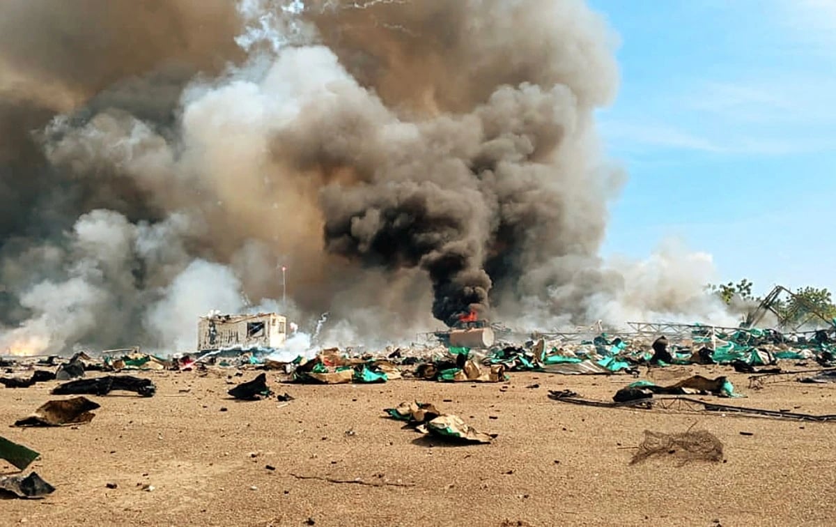 Venezuela’s capital hit by explosions, smoke seen